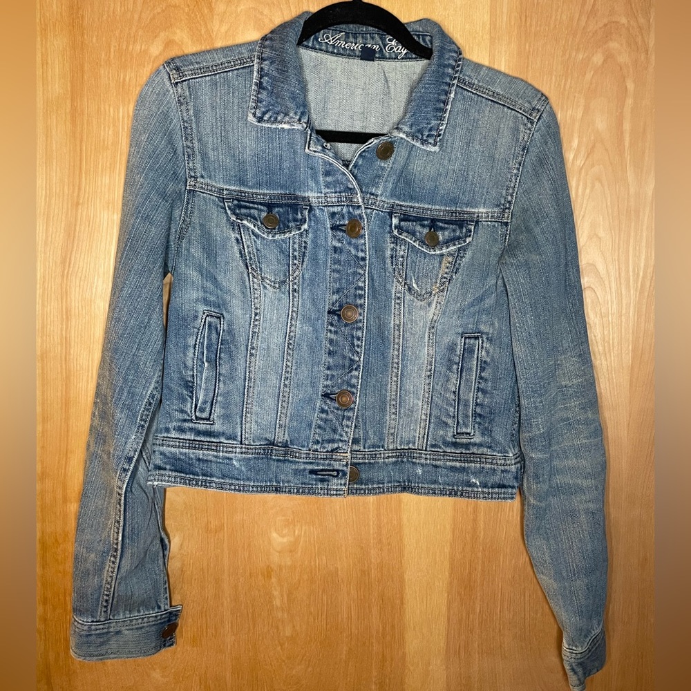 American Eagle Jean Jacket - Size Medium